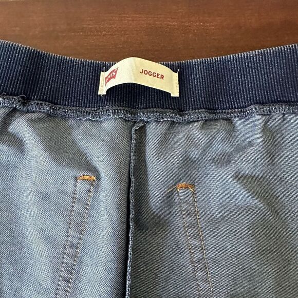 Levi's® Kids' Logo Denim stretch Joggers size 16-18  (Big Kid), NWT - Picture 8 of 8